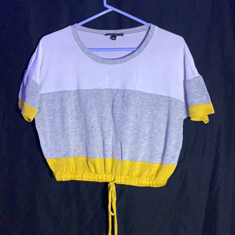 Grey and yellow cropped blouse